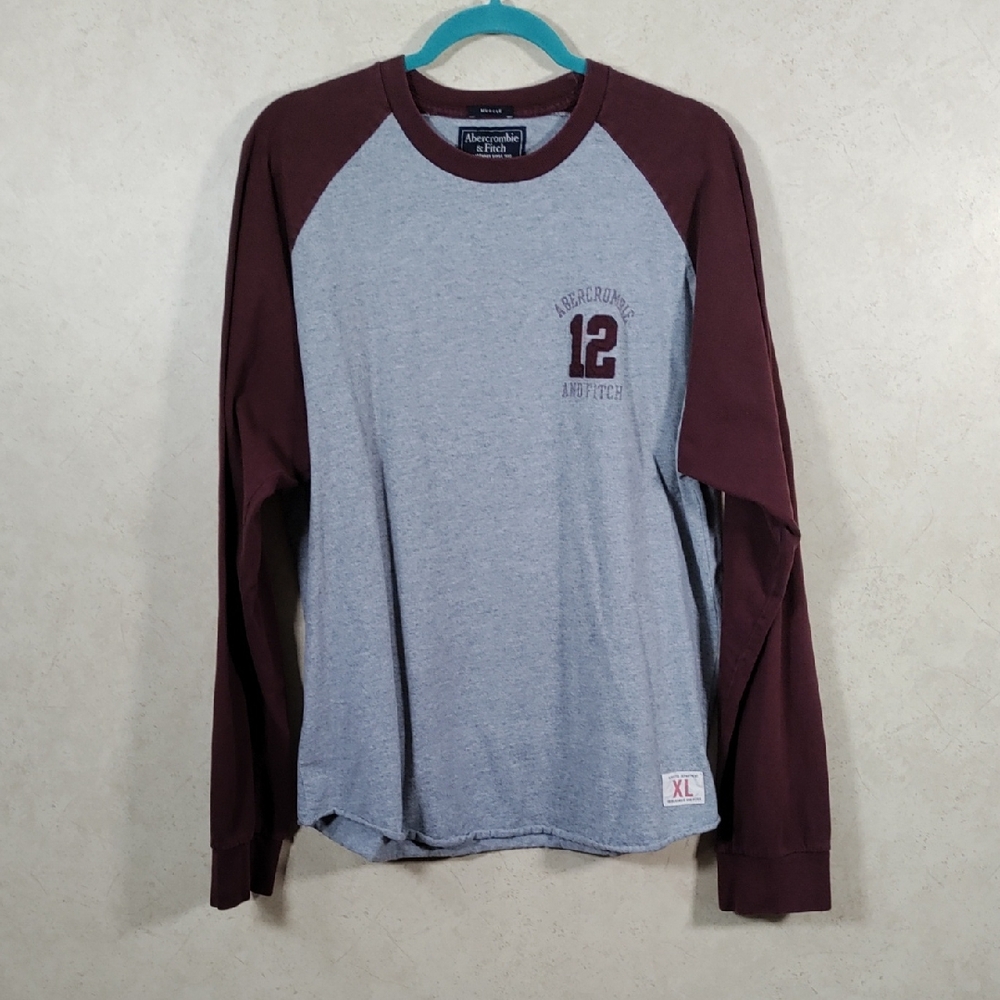 4185 Abercrombie & Fitch gray and maroon L/S 12th Man tee XL